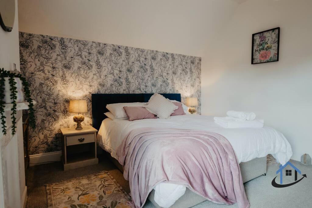Indigo Snug - Gorgeous 2 Bed Flat In The Heart Of קרומר מראה חיצוני תמונה